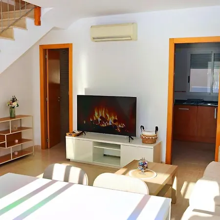 شقة Haus Playa Strandnaehe 130 Quadratmeter ألمازورا